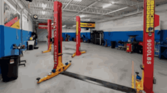 Mr. MechaniQ & Tires in Richmond Hill